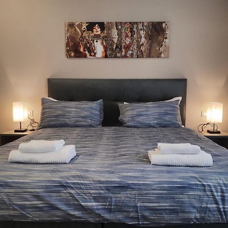 Smart Apartment Mercanzia - Twa Болоня Екстериор снимка